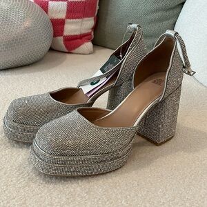 Wild Fable Silver Rhinestone Shoes